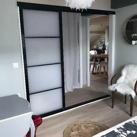 Duplex Centre Historique Abbaye Aux Hommes アパート