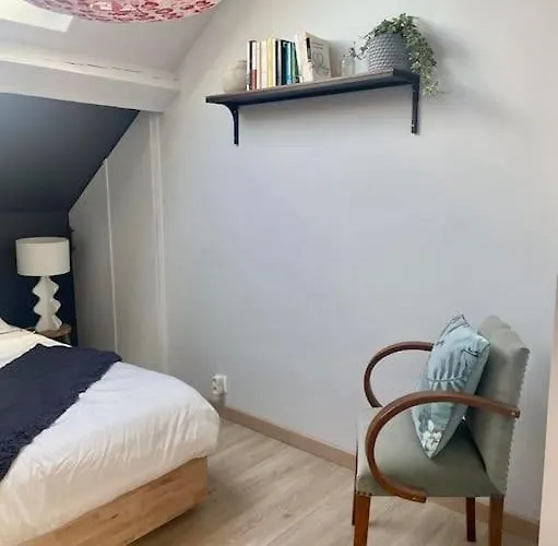 Duplex Centre Historique Abbaye Aux Hommes アパート